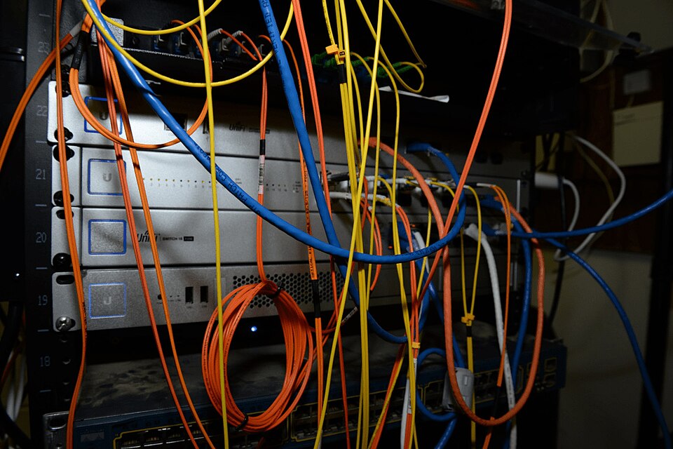 E-Ticaret Siteleri İçin En İyi Hosting/Sunucu Seçimi Nasıl Olmalıdır?